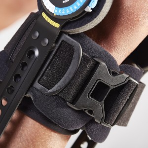 INNOVATOR DLX+- TUTORE DI GINOCCHIO- 0523 2